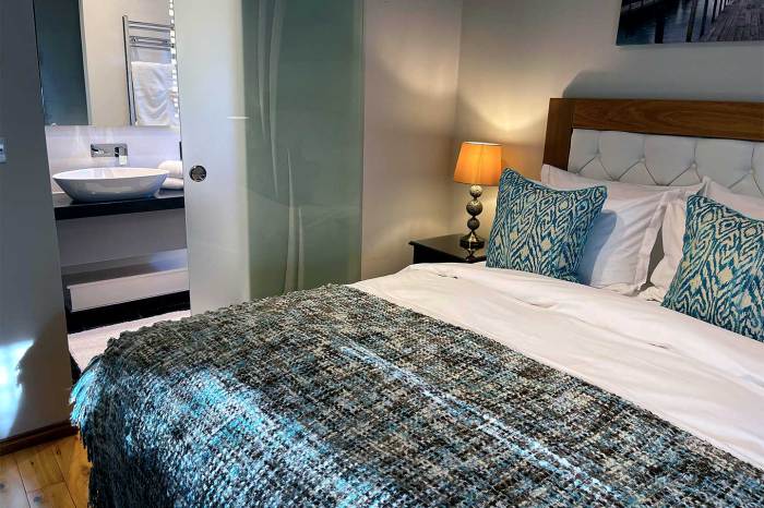 Double room with patio