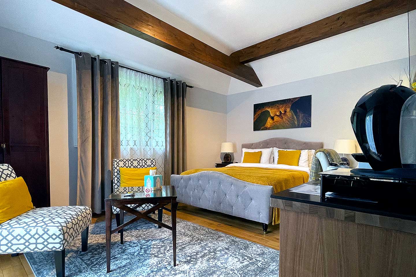 large-double-room-with-patio